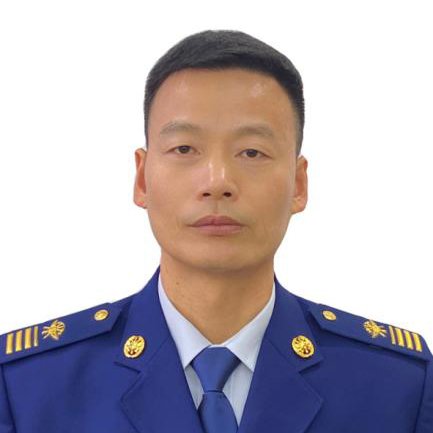 党组成员