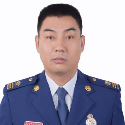 党组成员